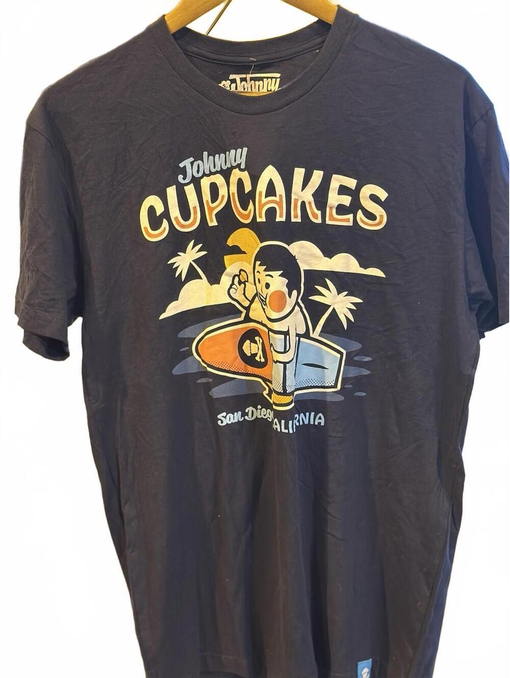 Johnny Cupcakes California Surf Graphic Tee M NWT